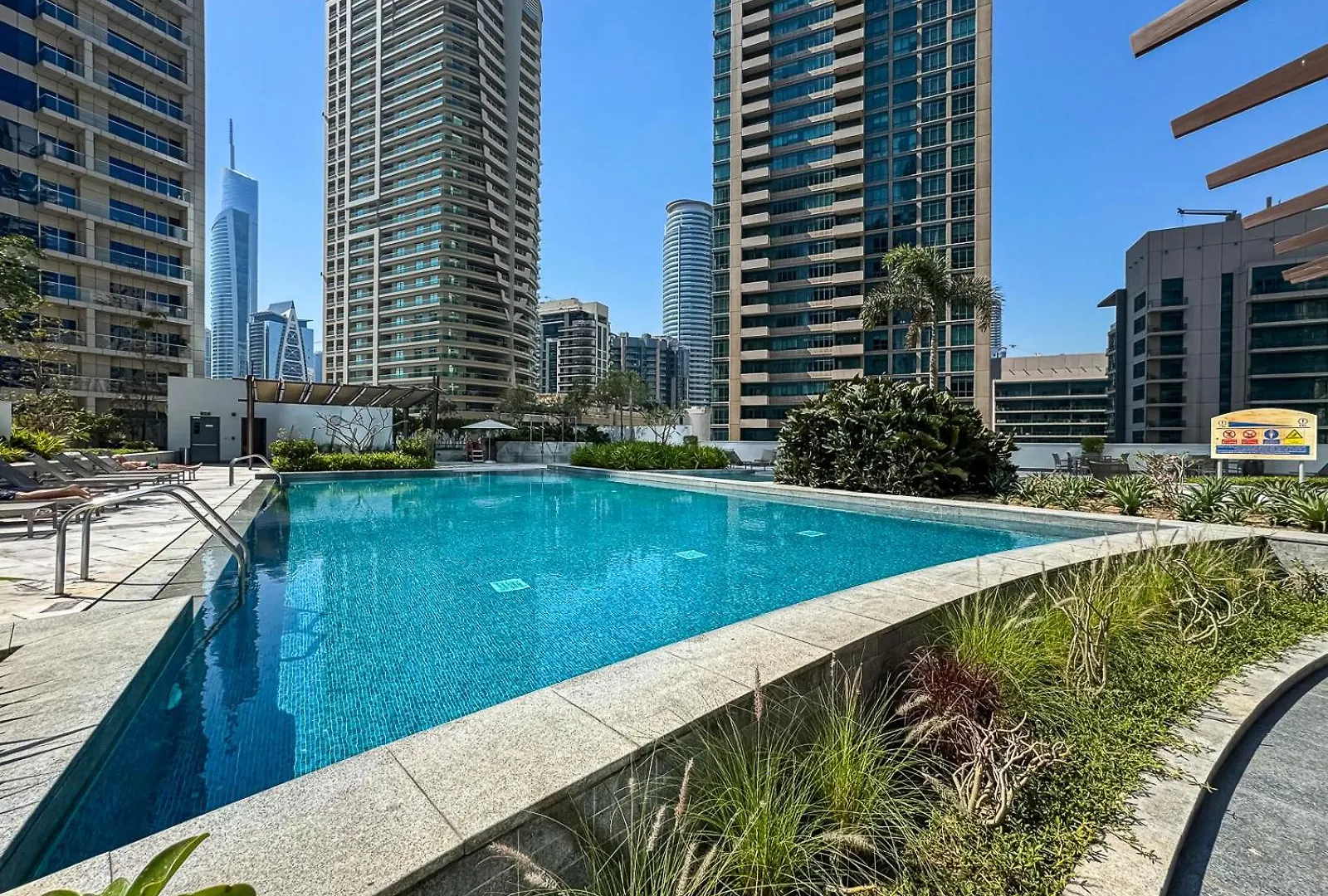 Dubai Marina View - 2Br Apt With Pool & Gym United Arab Emirates