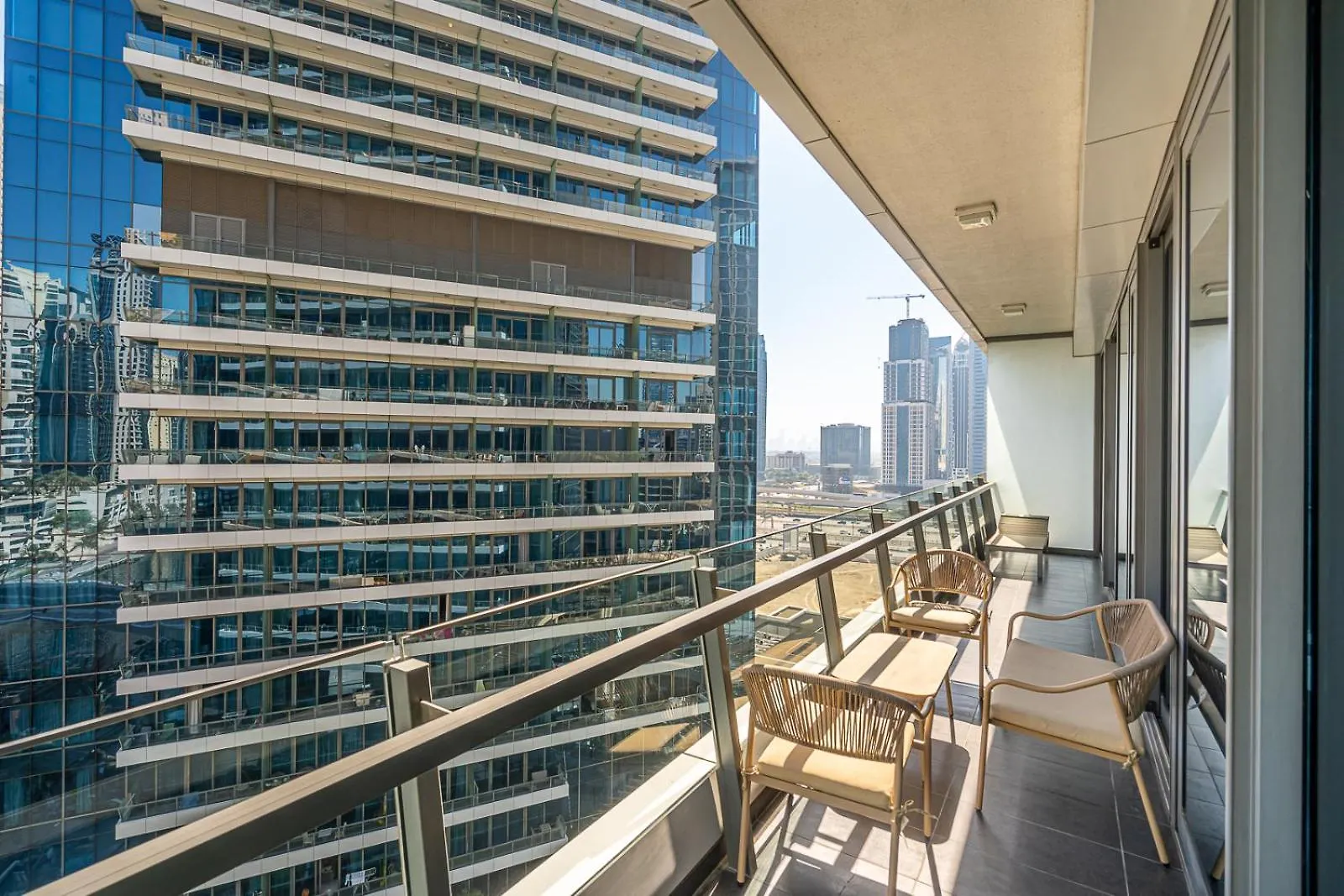 Dubai Marina View - 2Br Apt With Pool & Gym 0*,  United Arab Emirates